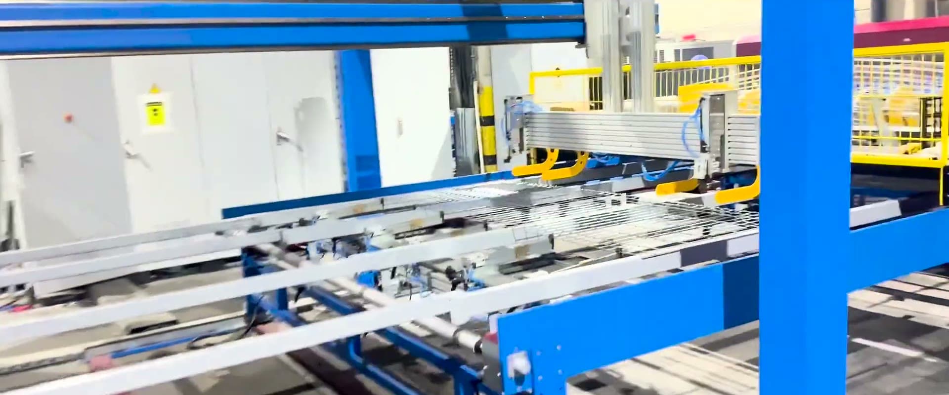 Welded panel transfer on the TEKNOSİS line